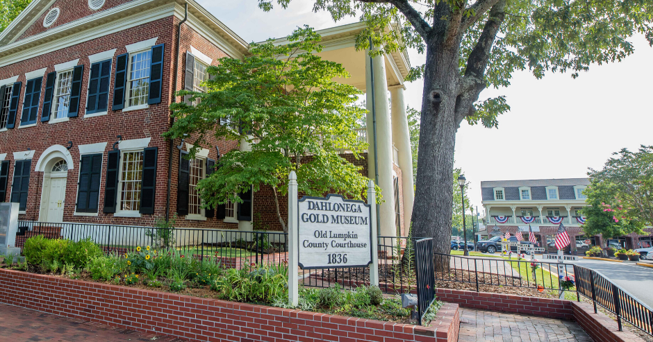 Historic Downtown - Dahlonega Visitors Center