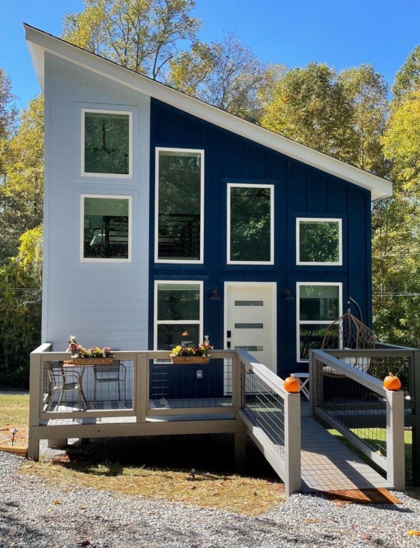 10989 Crooked Creek Dr, Dallas, TX 75229 [Updated 7/24], image size:828x1080